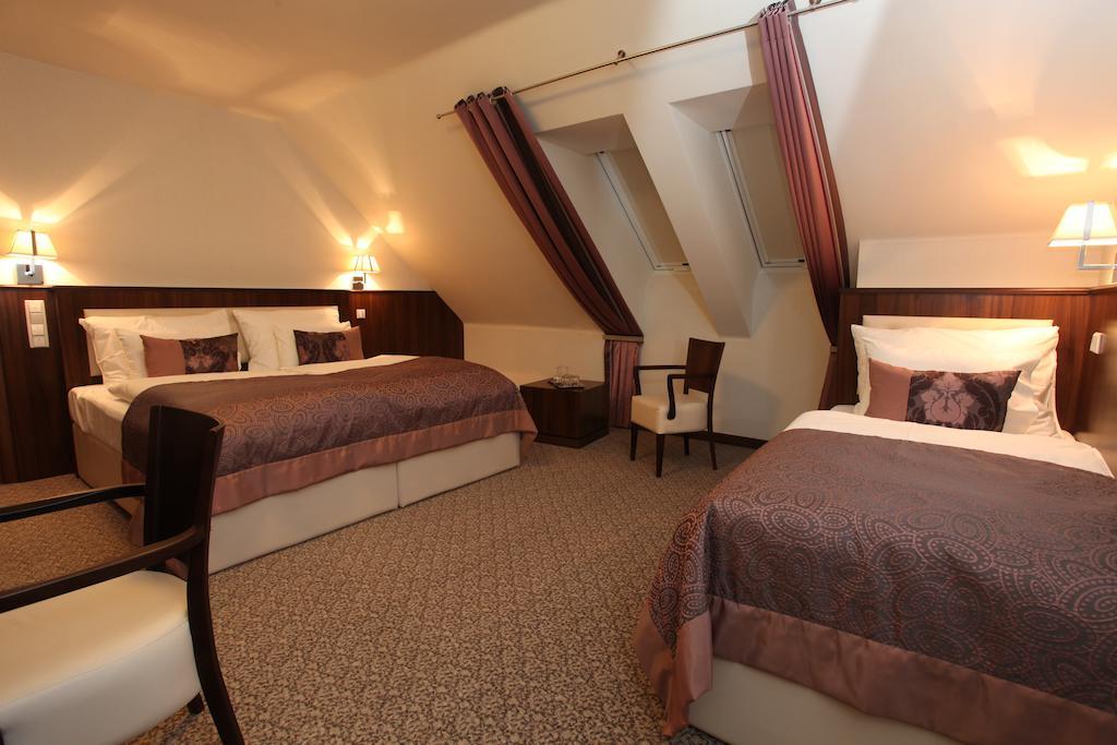 Hotel Sladovna แชร์นาโฮรา ห้อง รูปภาพ