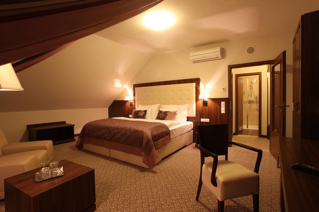Hotel Sladovna แชร์นาโฮรา ห้อง รูปภาพ