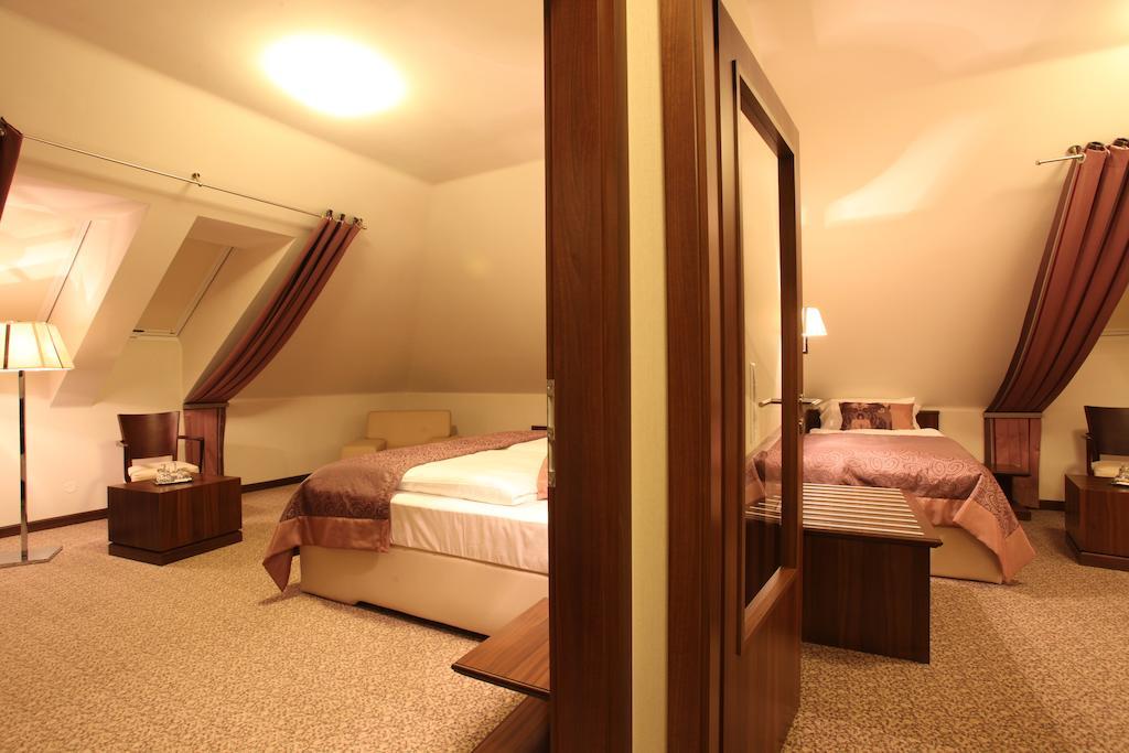 Hotel Sladovna แชร์นาโฮรา ห้อง รูปภาพ