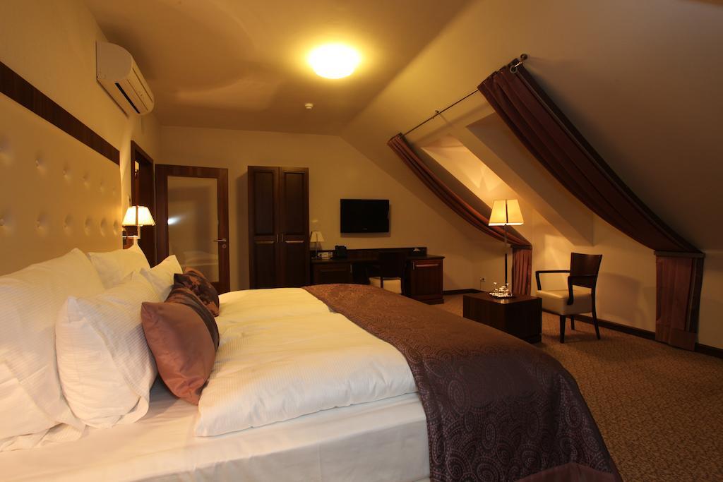 Hotel Sladovna แชร์นาโฮรา ห้อง รูปภาพ