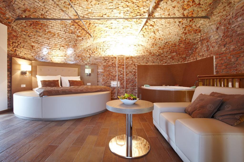 Hotel Sladovna แชร์นาโฮรา ห้อง รูปภาพ
